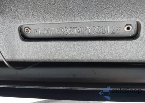 2004 Jeep Wrangler X из США, поврежденный, VIN 1J4FA39S74P793012